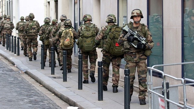 Police-raid-in-Saint-Denis--France-jpg